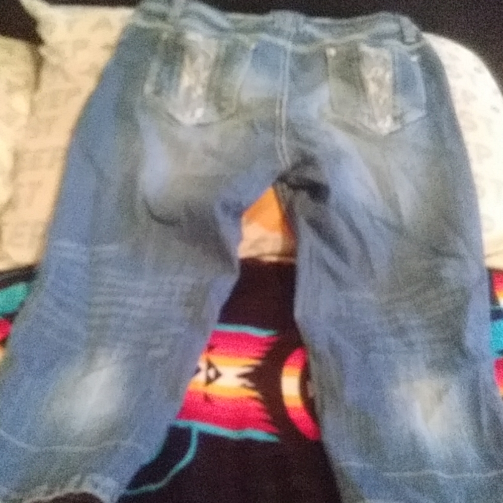 Capris - Picture 2 of 2